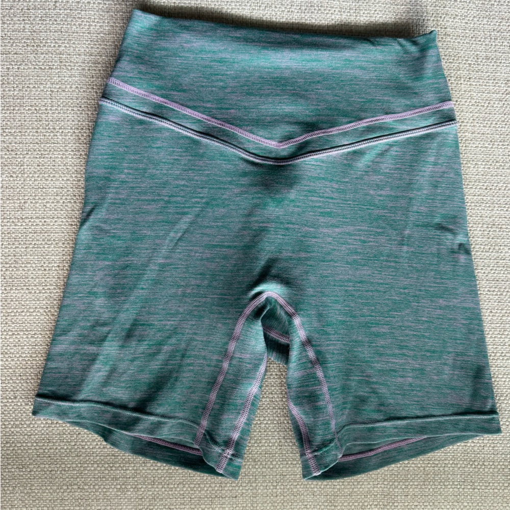 Vitality Shorts size small. Daydream fabric!